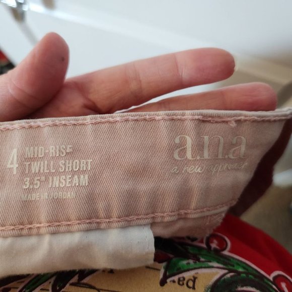 Light Pink‎ A.N.A. Shorts - Picture 3 of 3